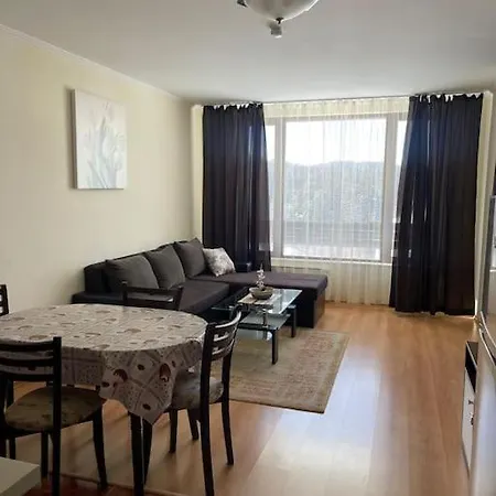 чудесно място за в アパート *